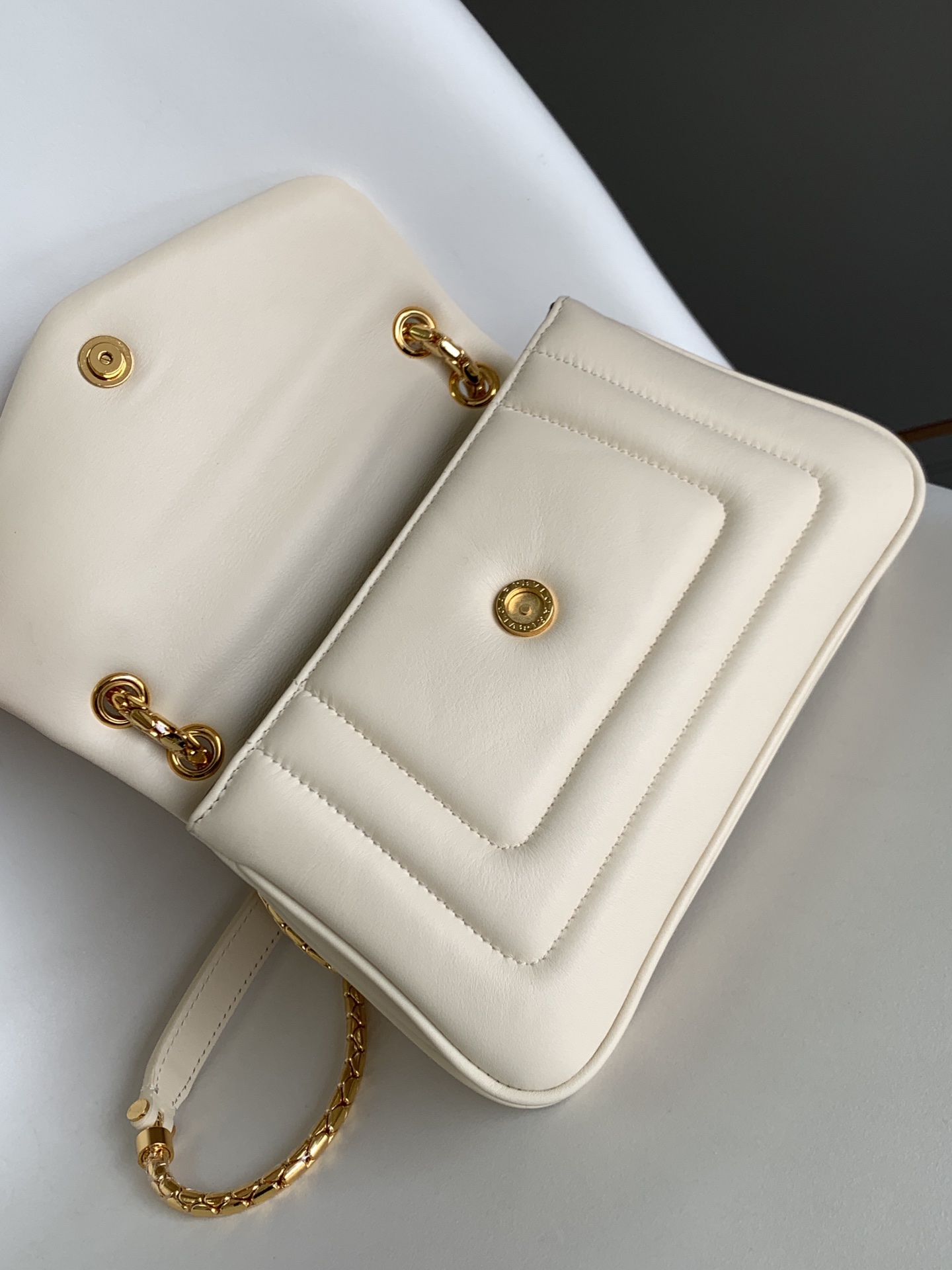 B*l*ai serpenti reverse-22.5*15*7cm
