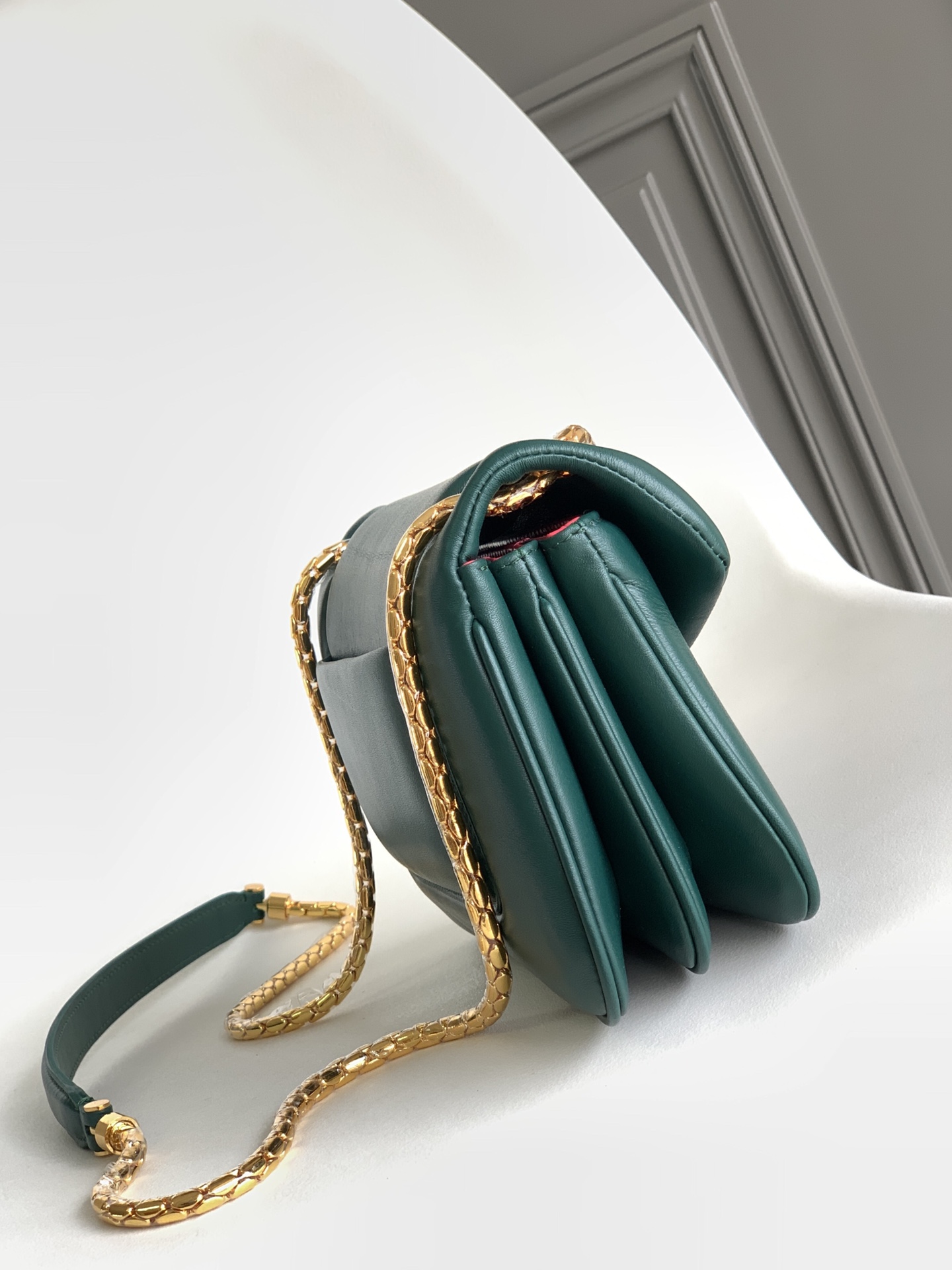 B*l*ai serpenti reverse-22.5*15*7cm