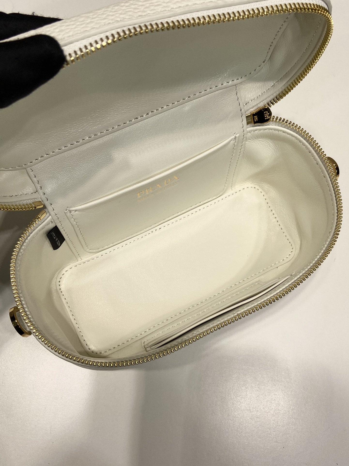Pra*a 1bh202 cosmetic bag-18*11.5*7.5cm