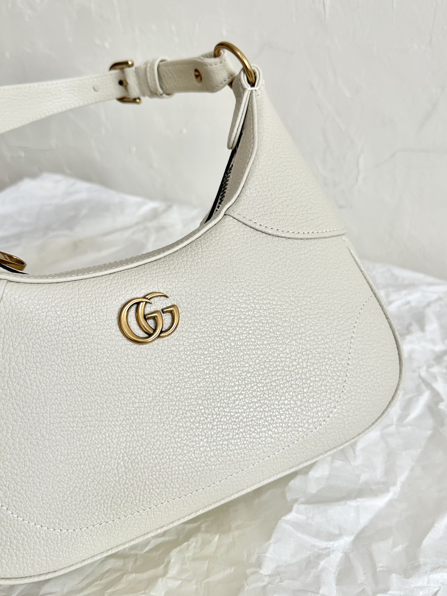 G*u*i aphrodite bag-25×19×7cm
