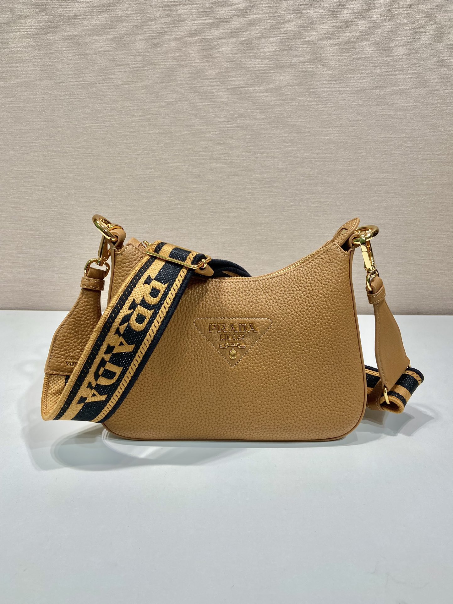 Pra*a 1bh193 tote-24*18*6cm