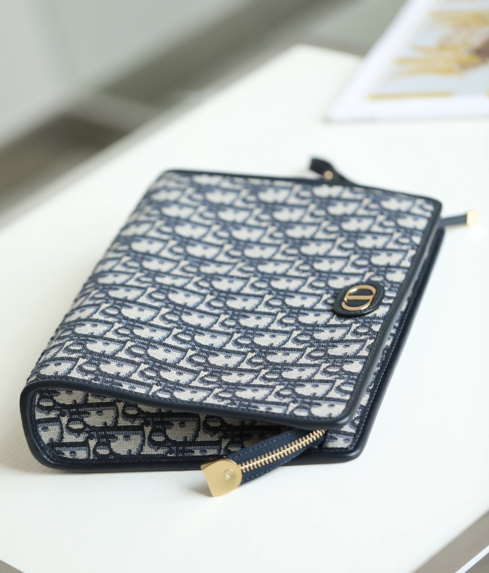 D*or pouch- 26×19.5×7cm
