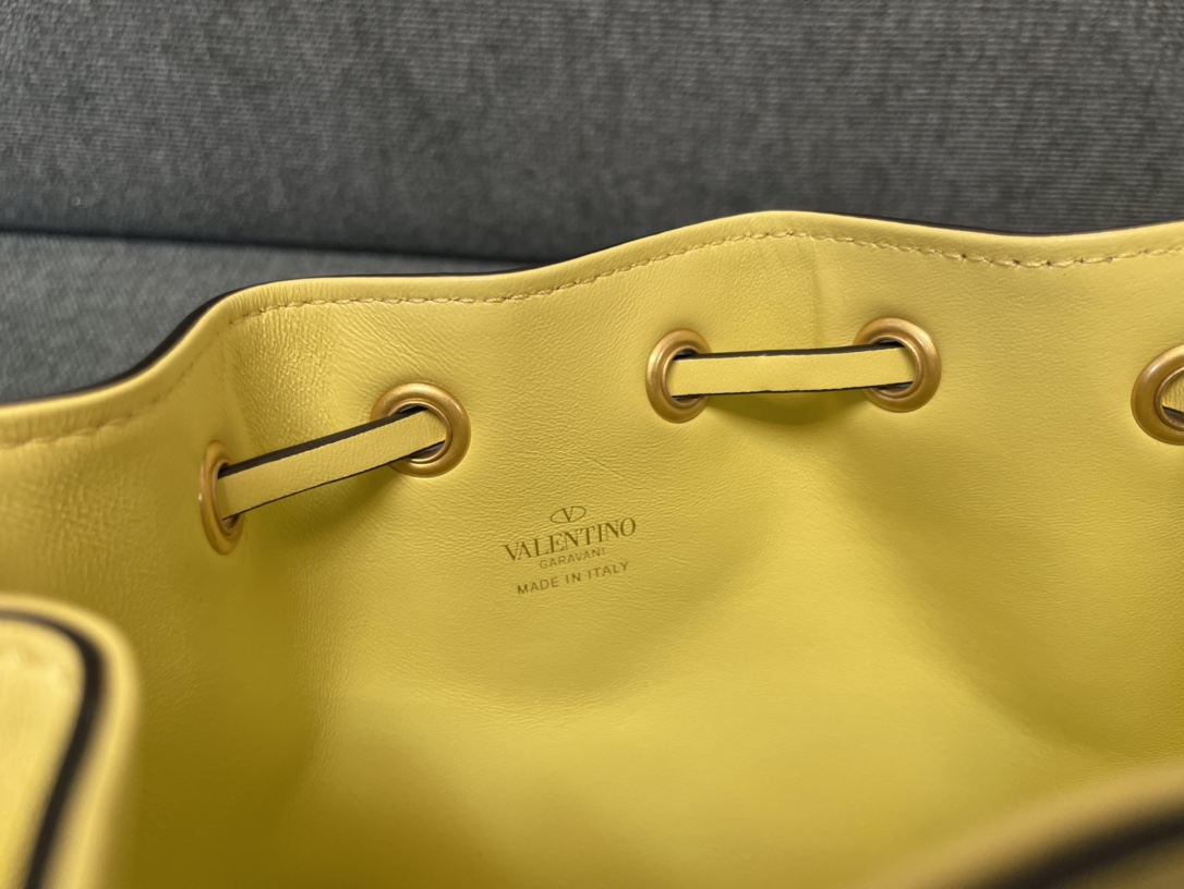Valentin0 Bucket Bag-20*17*8CM