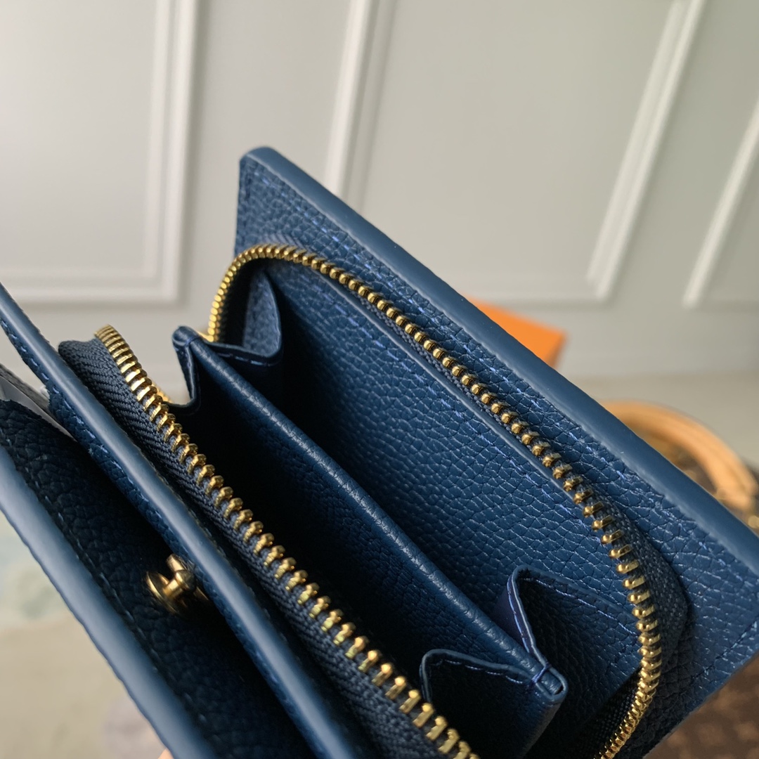 l0*is V*t0n cléa wallet-11*8.5*3.5cm