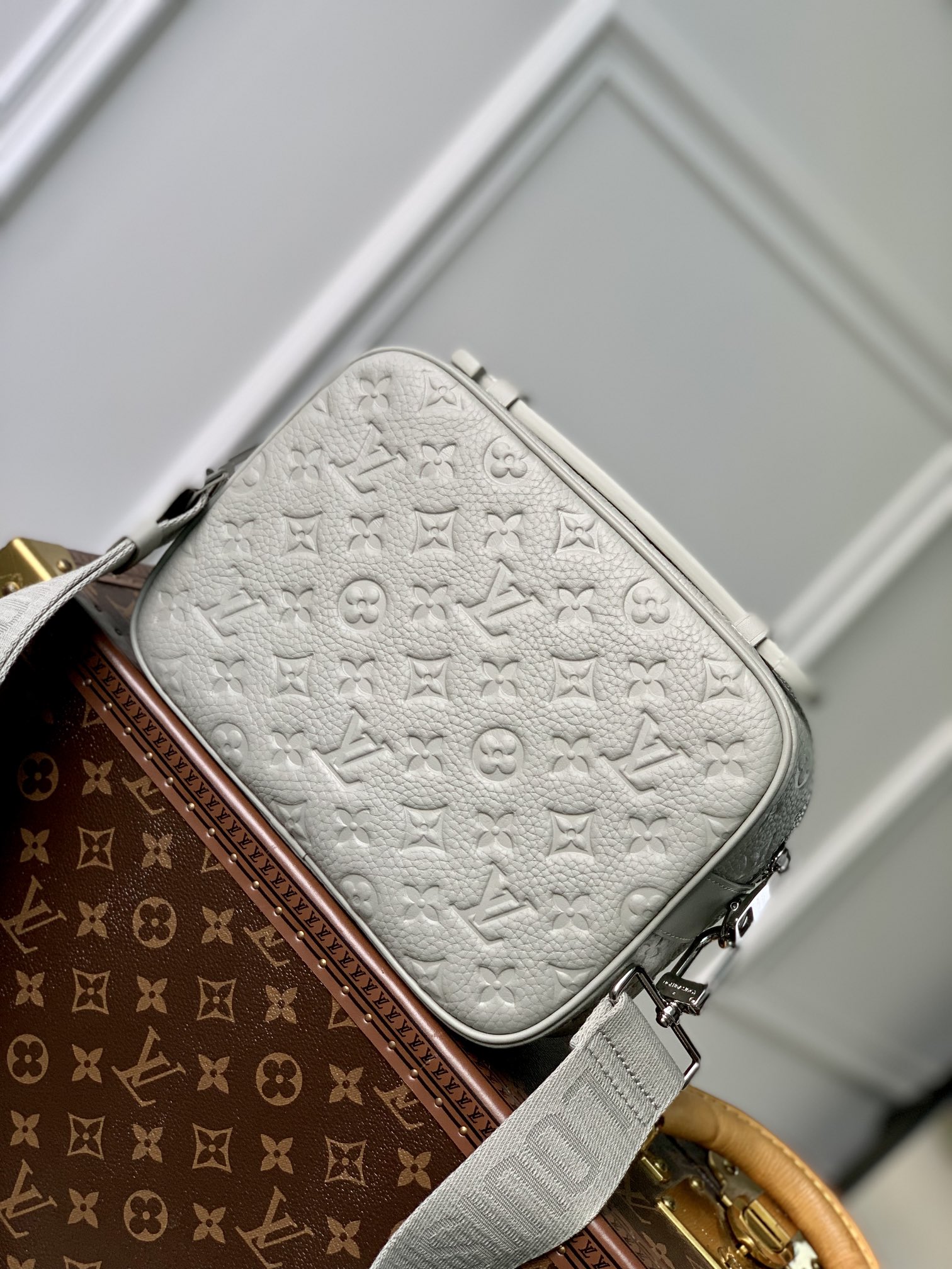 l0*is V*t0n s lock bag-m45806-22*18*8cm