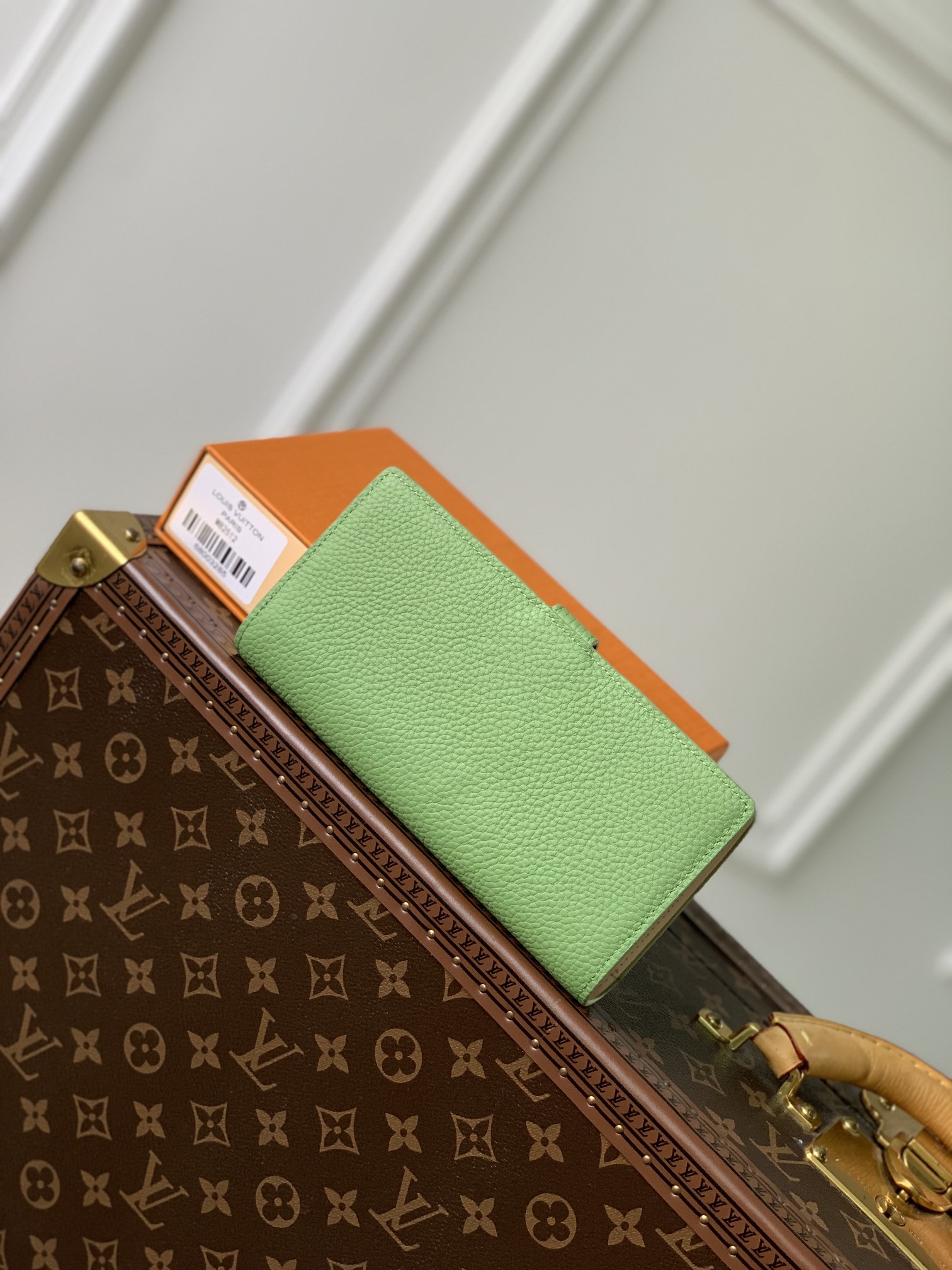 l0*is V*t0n vertical wallet-m82512-10 x 19 x 1.7cm