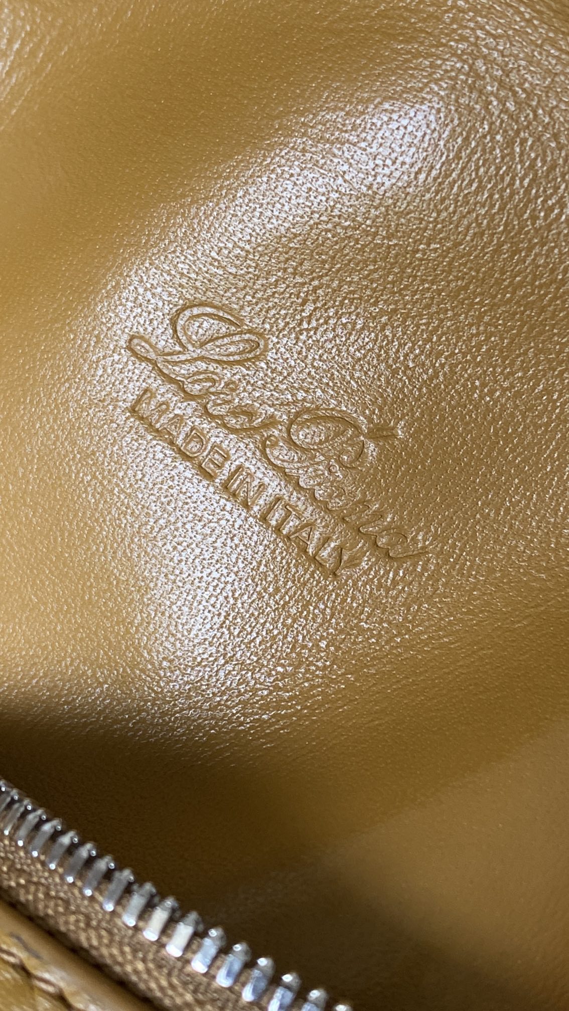 L**o p*ana bag-19cm