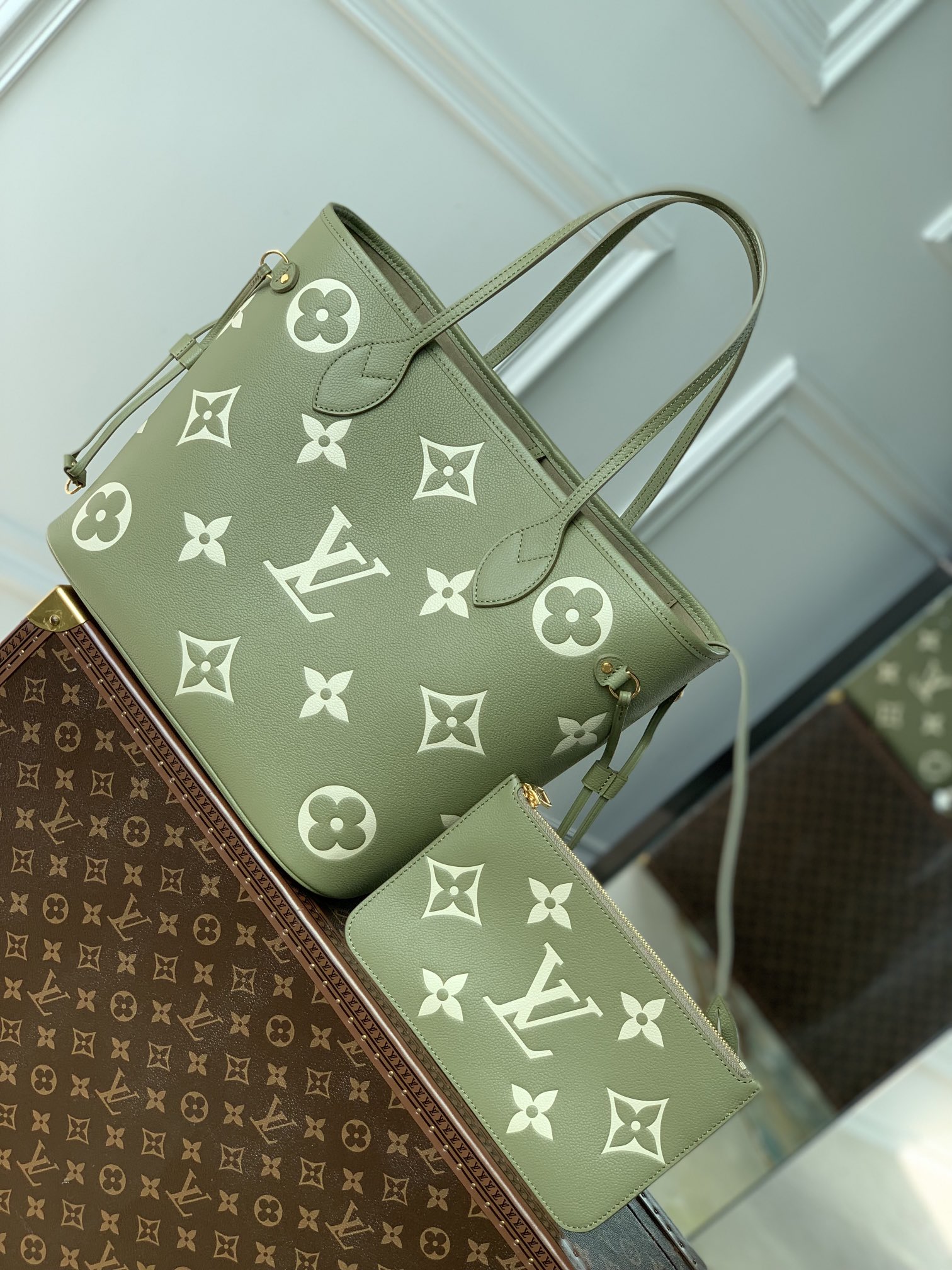 l0*is V*t0n neverfull m46102-32*29*17cm