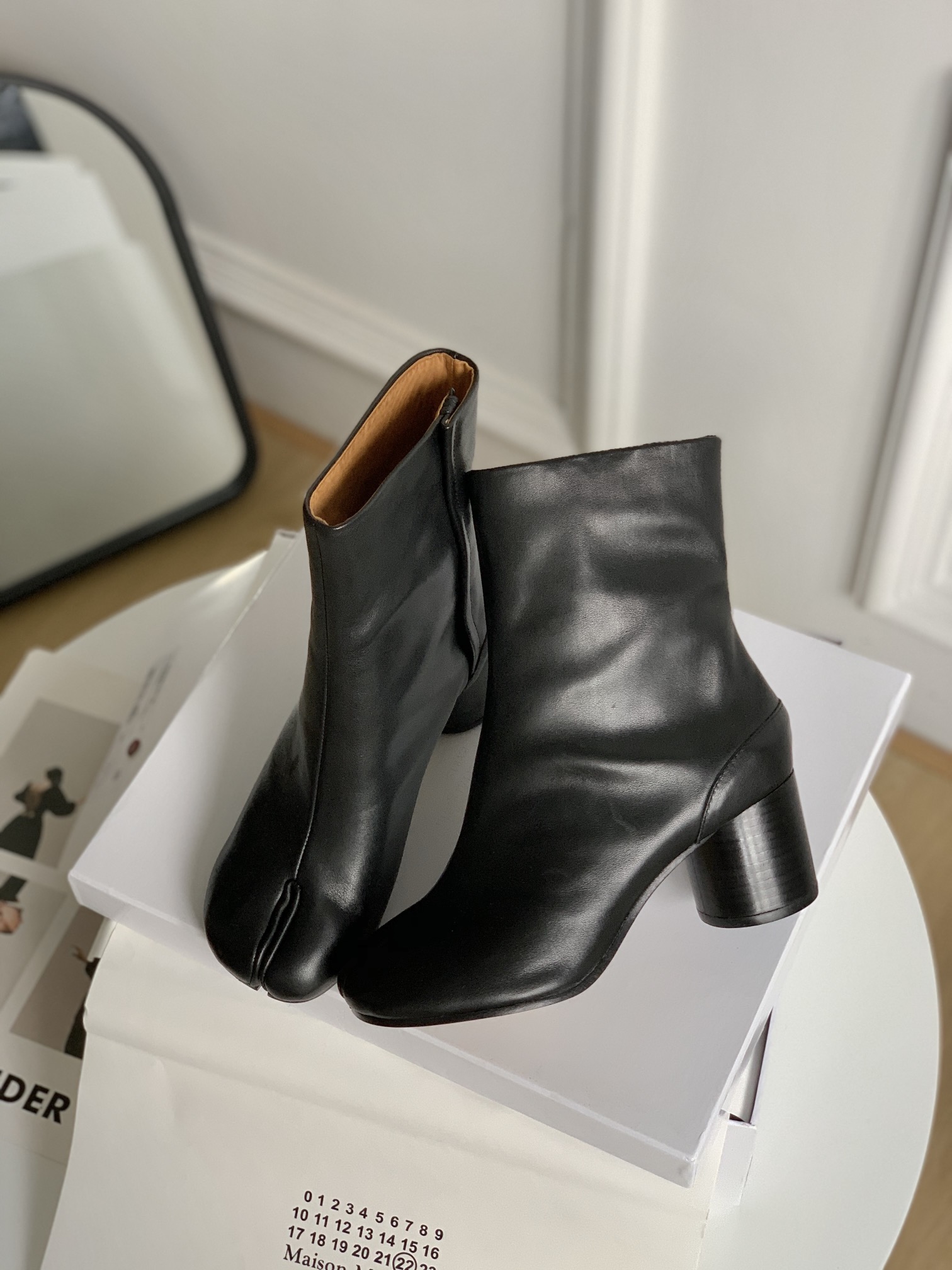 ma1s0n Marg*e1a boots