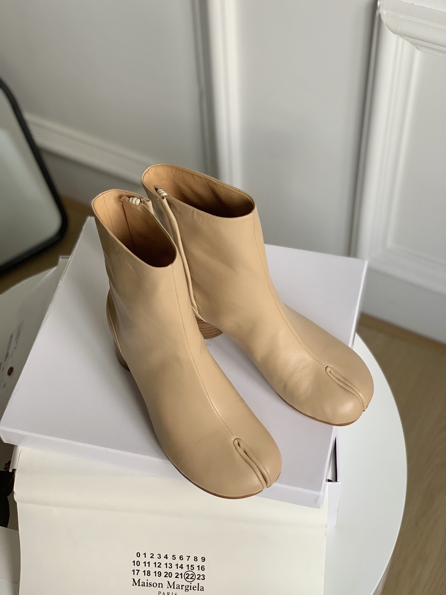 ma1s0n Marg*e1a boots