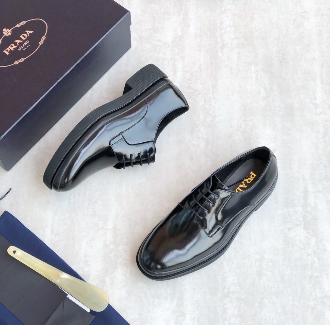 Pra*a loafers 2022ss