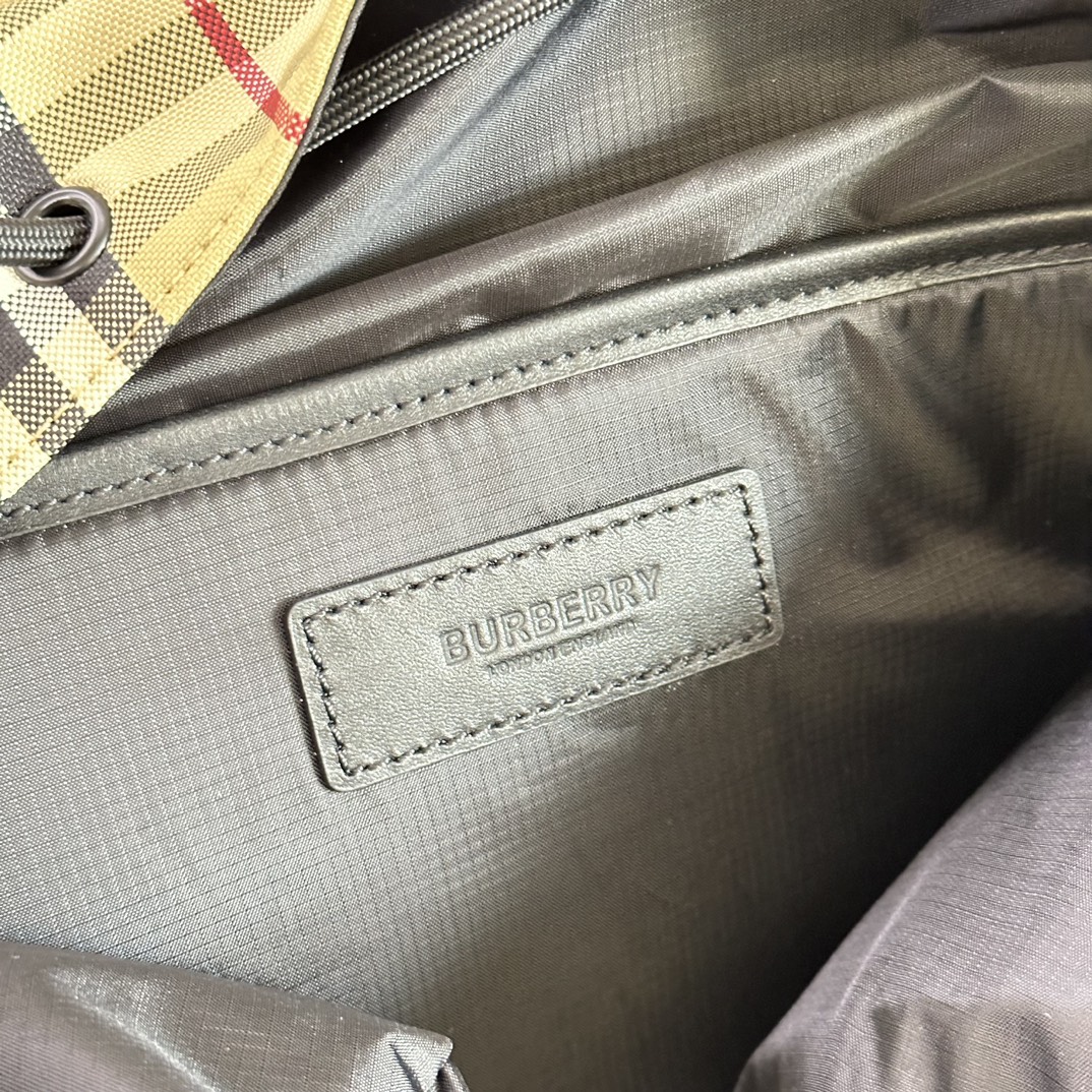 B**rry backpack-30 x 17 x 50cm