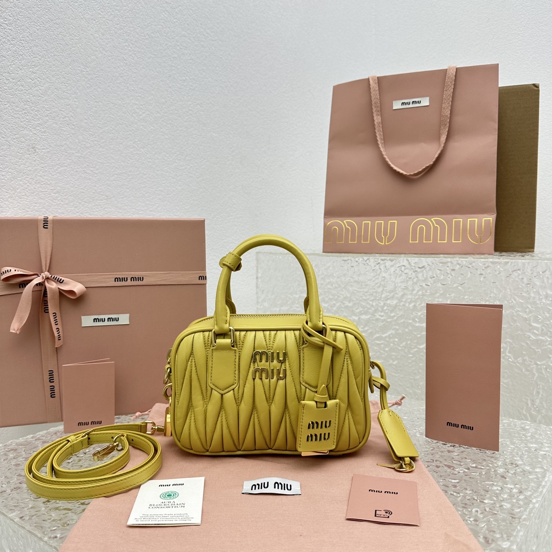 M*um*u vintage too pretty bag-19*13*6cm