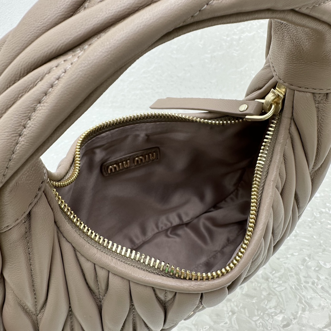 M*um*u wander hobo bag-20*6*17cm