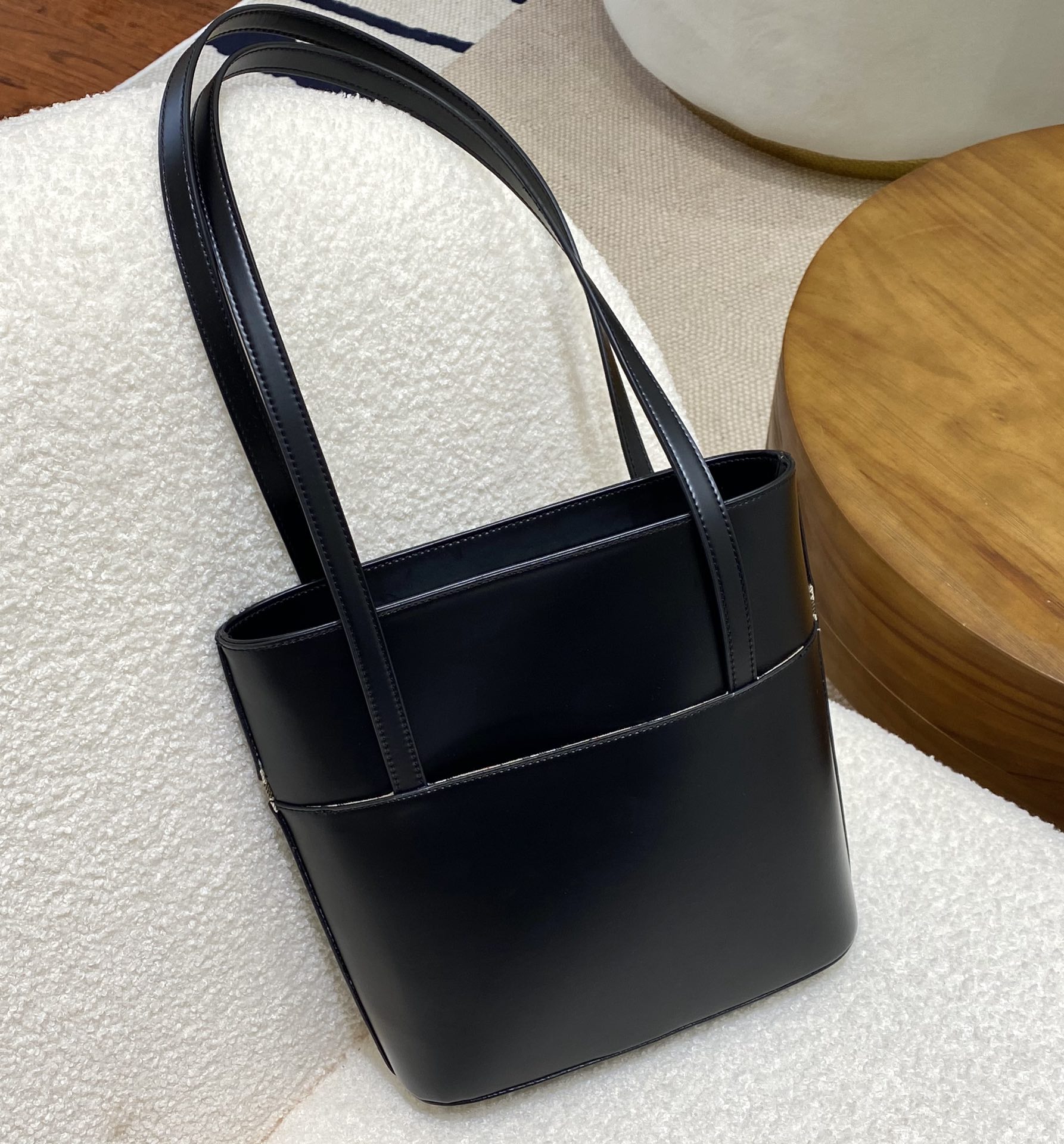 B**rry tote
