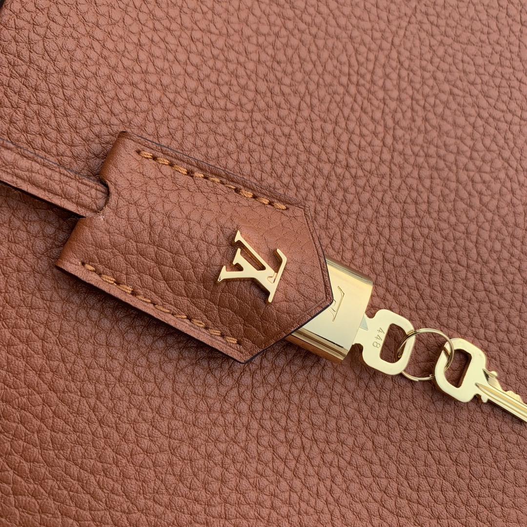 l0*is V*t0n lock it tote mm-36×29×15cm