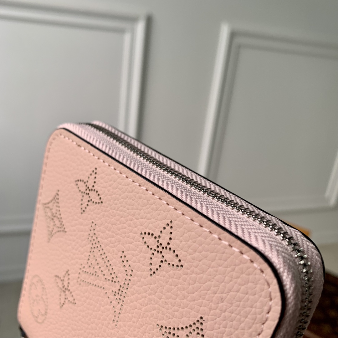 l0*is V*t0n wallet-m81558-11.5 x 10.5 x 2cm