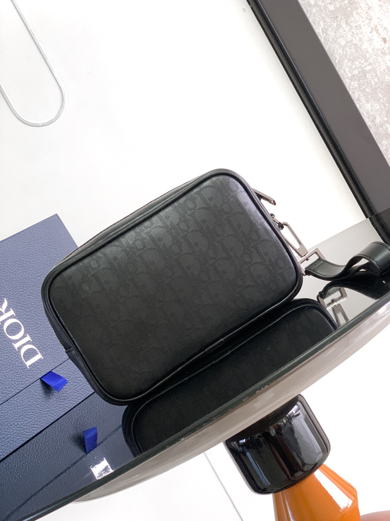 D*or pouch-24 x 15.5 x 5.5cm