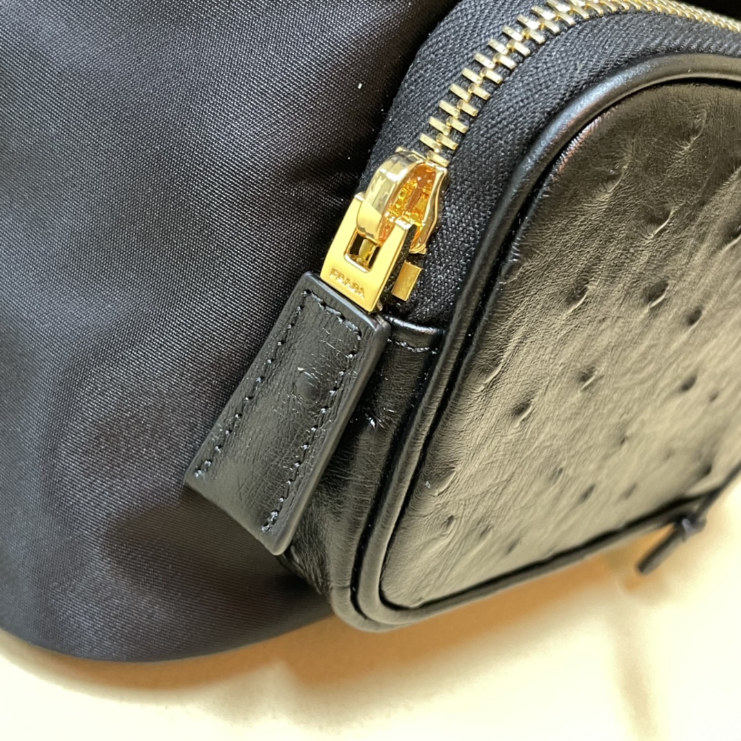 Pra*a backpack 1bz074 -20.5×25×11.5cm