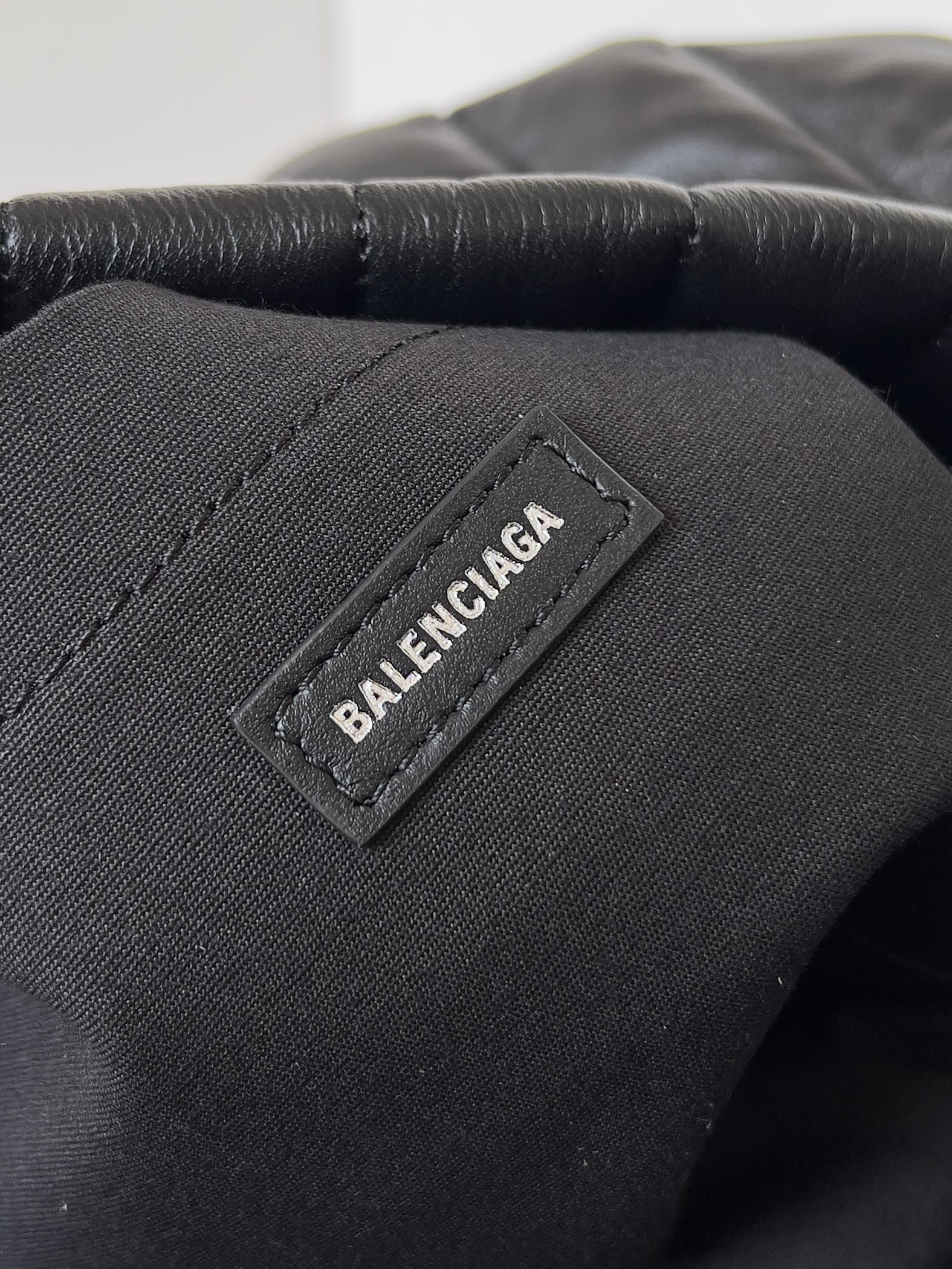 Ba*len*cia*ga monaco bag-32.5*22*9.9cm