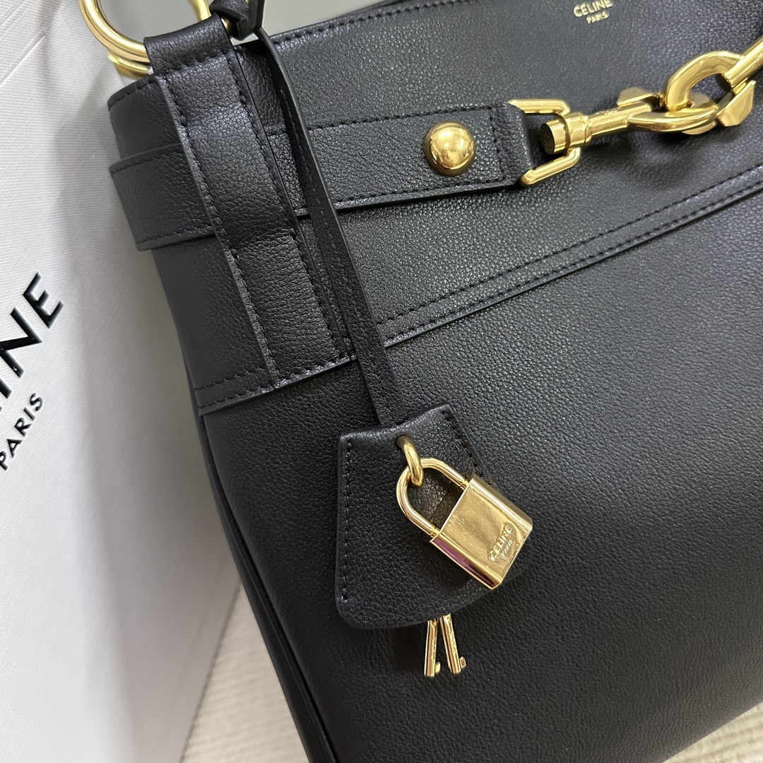 Ce**e tote-36.5 x 28.5 x 10cm