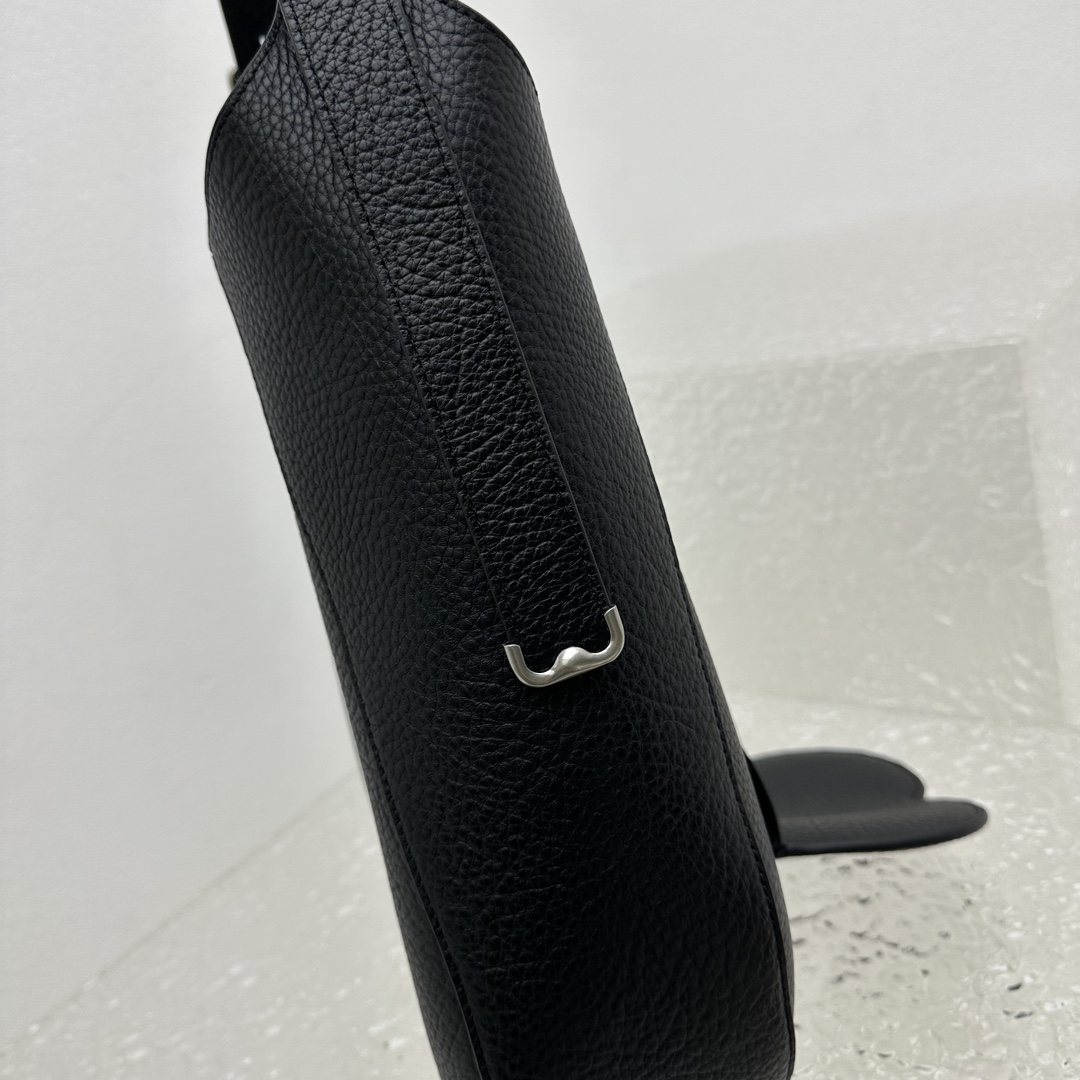 B**rry chess bag-30*33*9cm