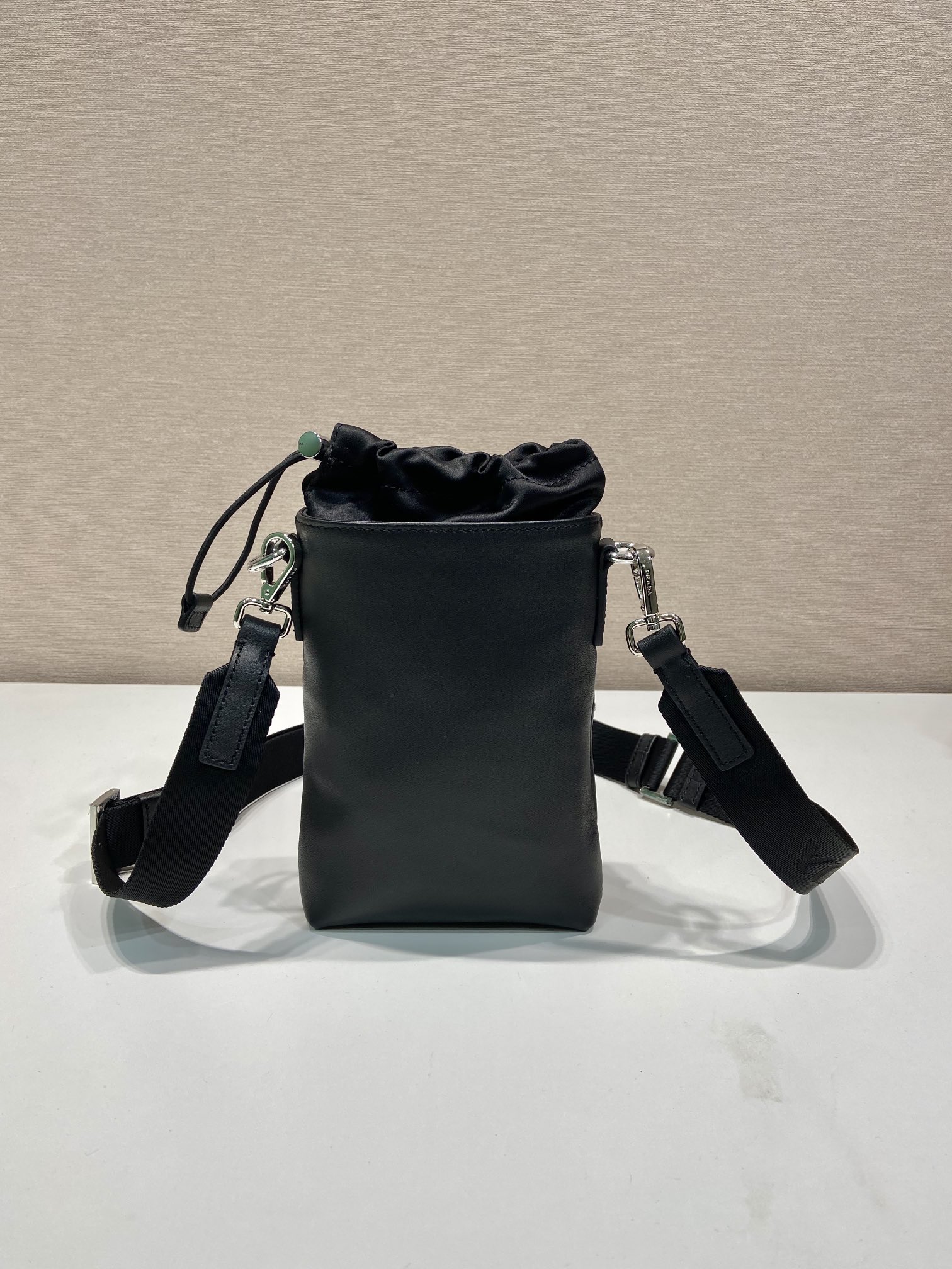 Pra*a mobile phone bag -13*18m