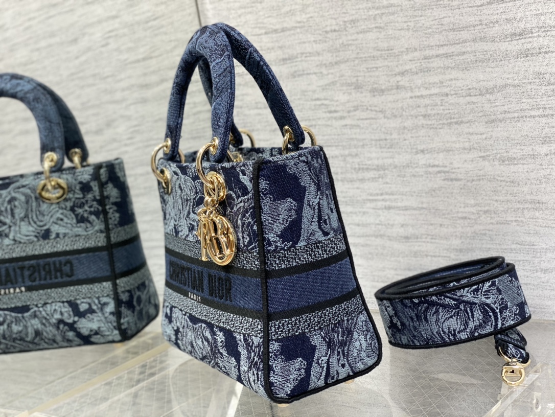 lady D*or handle bag-24cm