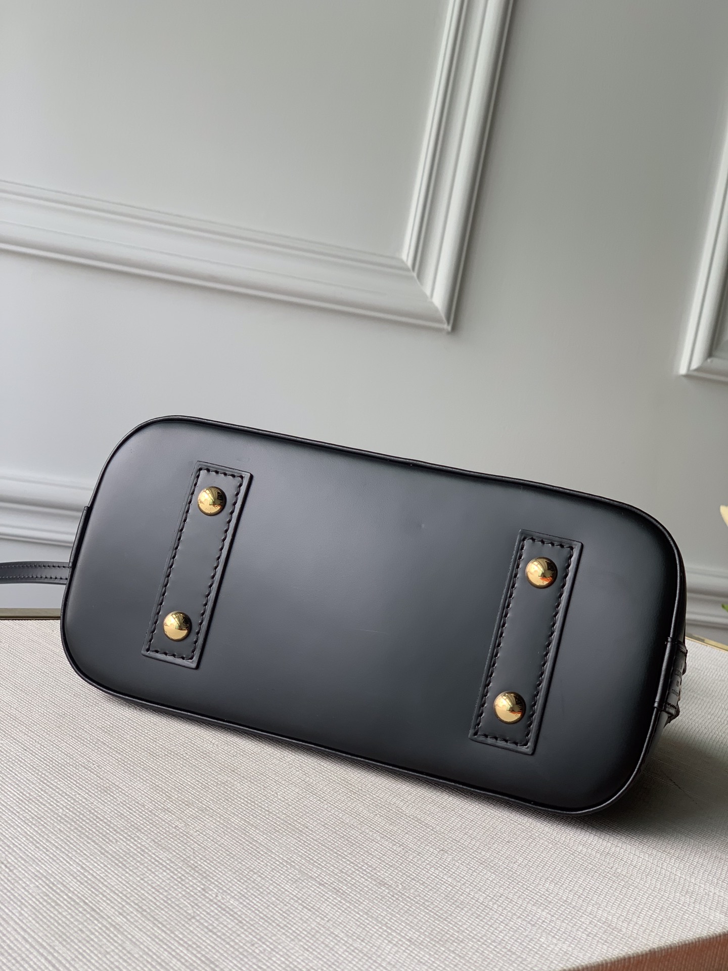 l0*is V*t0n m41327 alma bb-25*19*12cm