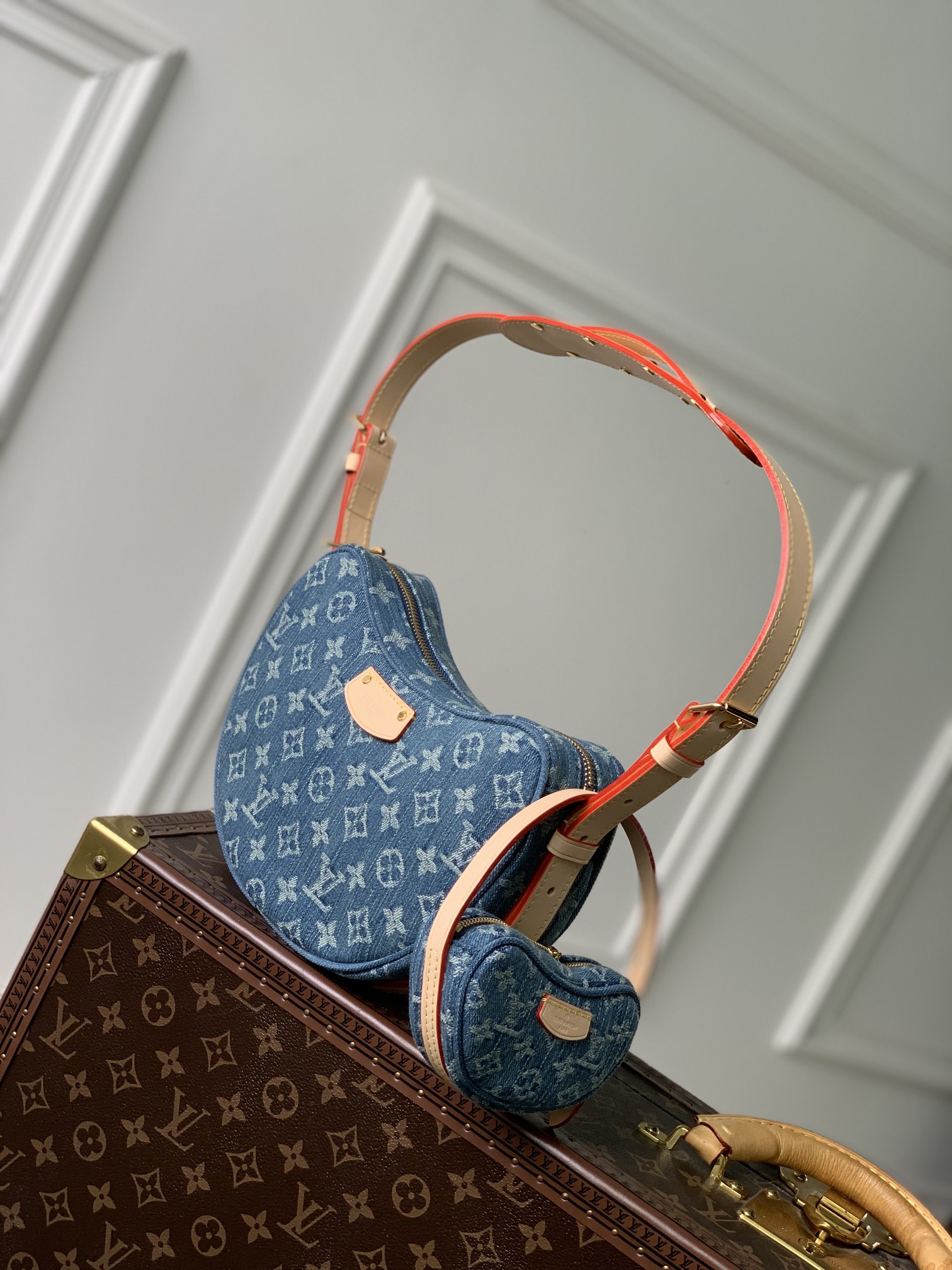 l0*is V*t0n croissant mm-21 x 7 x 5cm