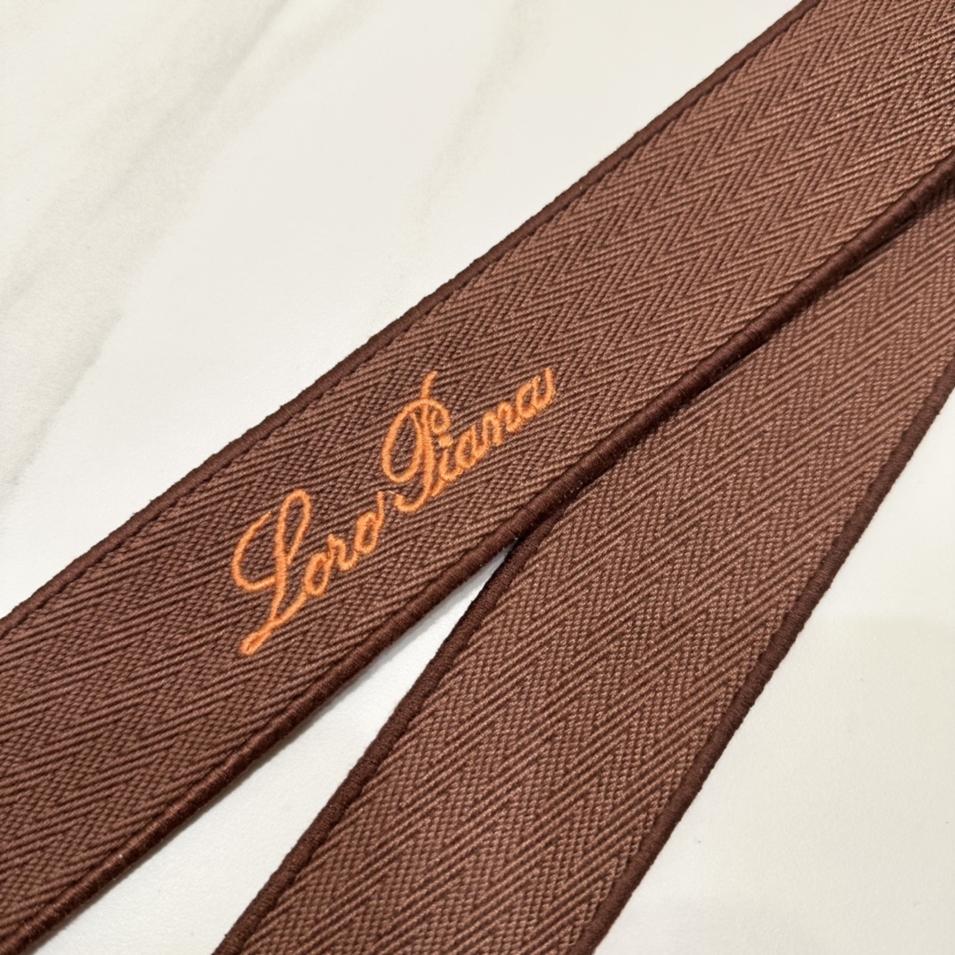 L**o p*ana straps-94*5.3cm
