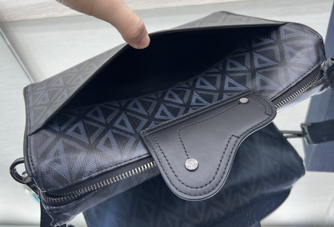 Dio Lingot Bag-29.5 x 21.5 x 7CM