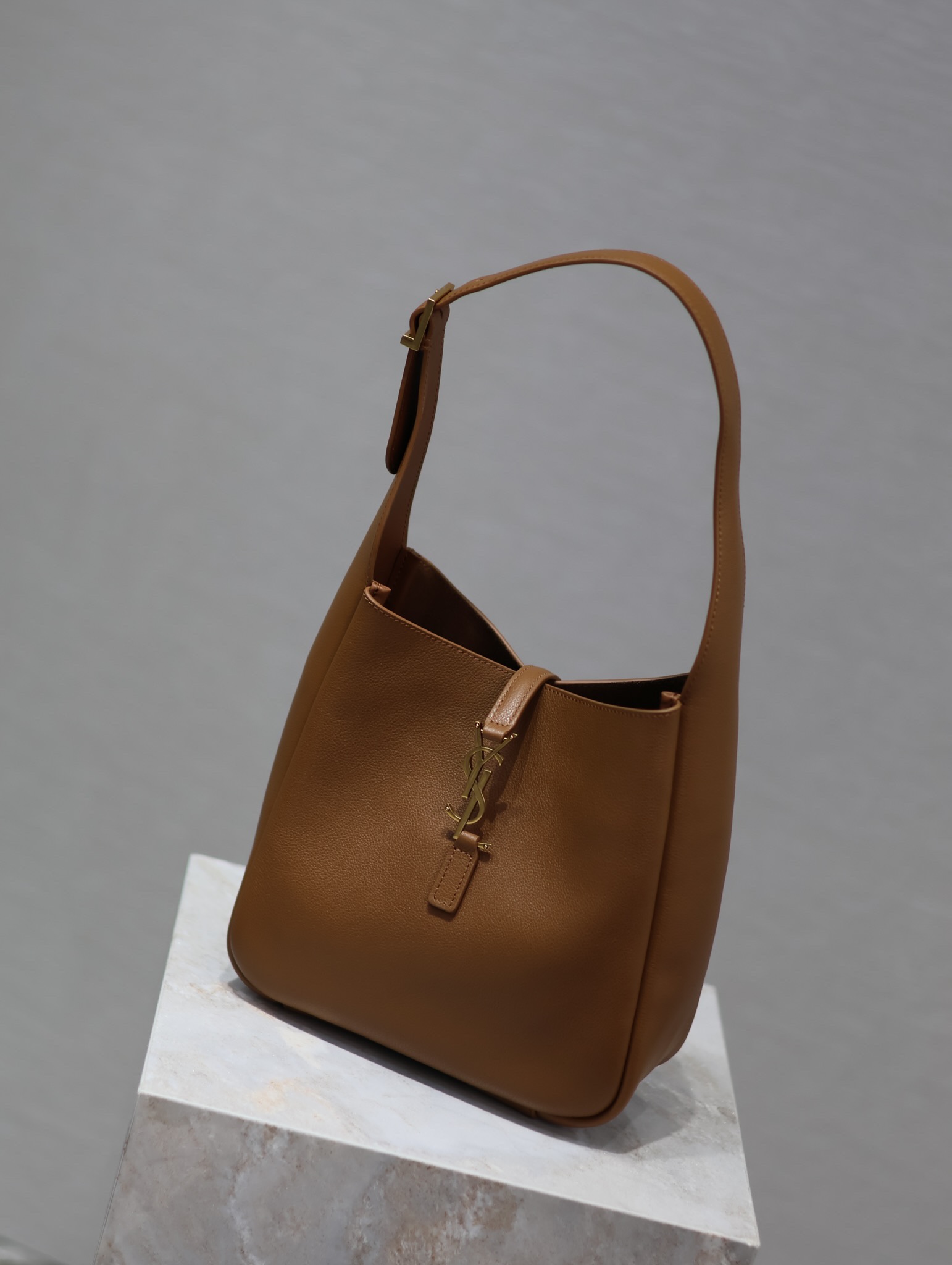 Y*L le5a7 vintage bag-23×22×8.5cm