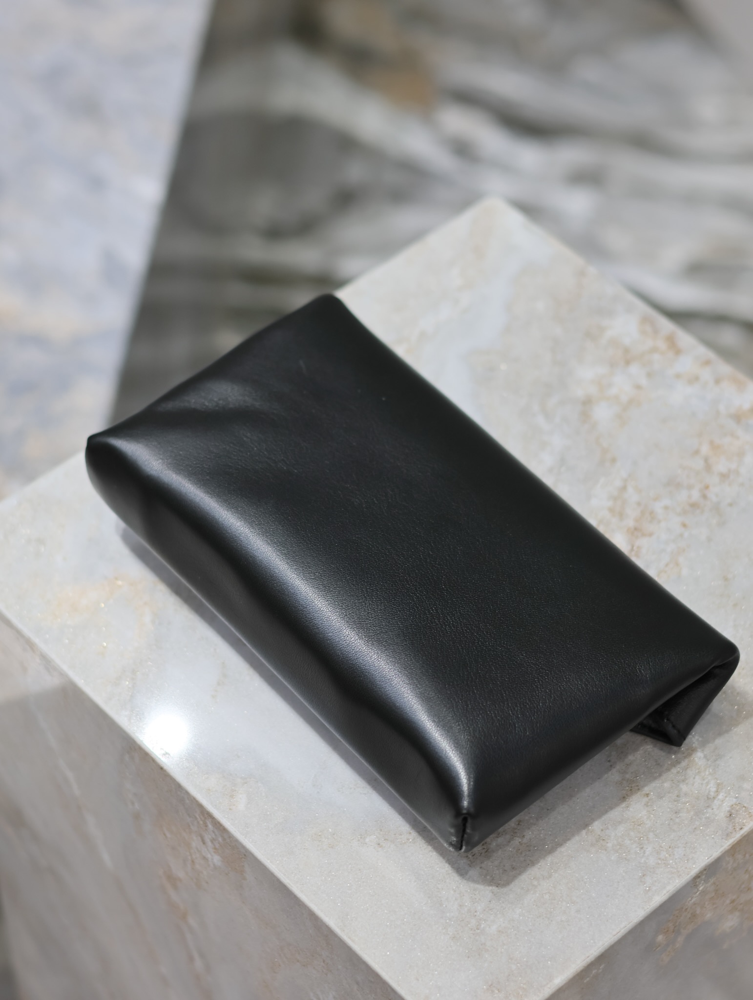 Y*L le pouch-21.4×14×4cm