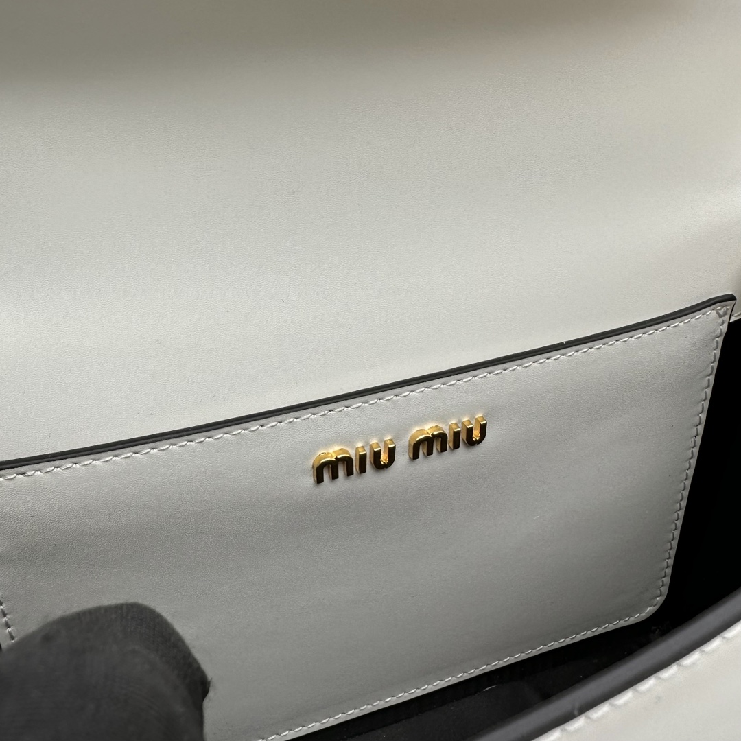 M*um*u box bag-20*13.5*5.5cm