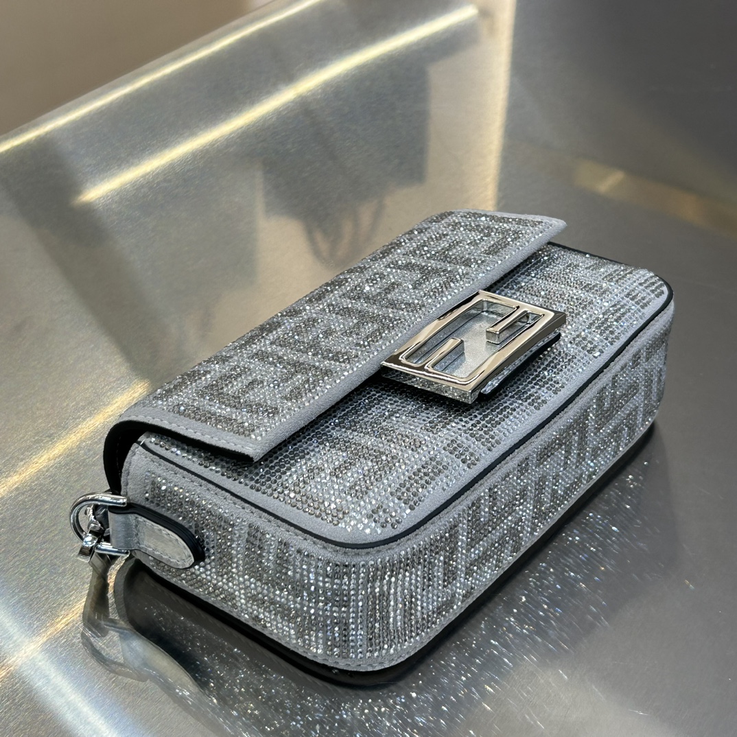 F**di baguette bag-20*13*5cm