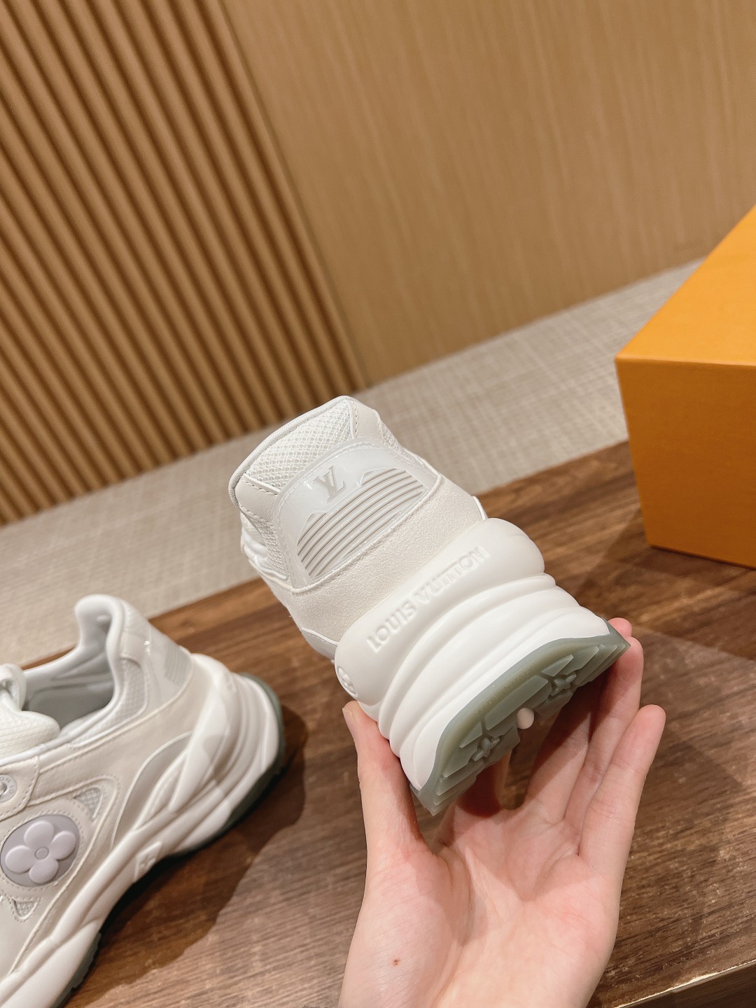 l0*is V*t0n run55 sneakers(eu35-eu41)