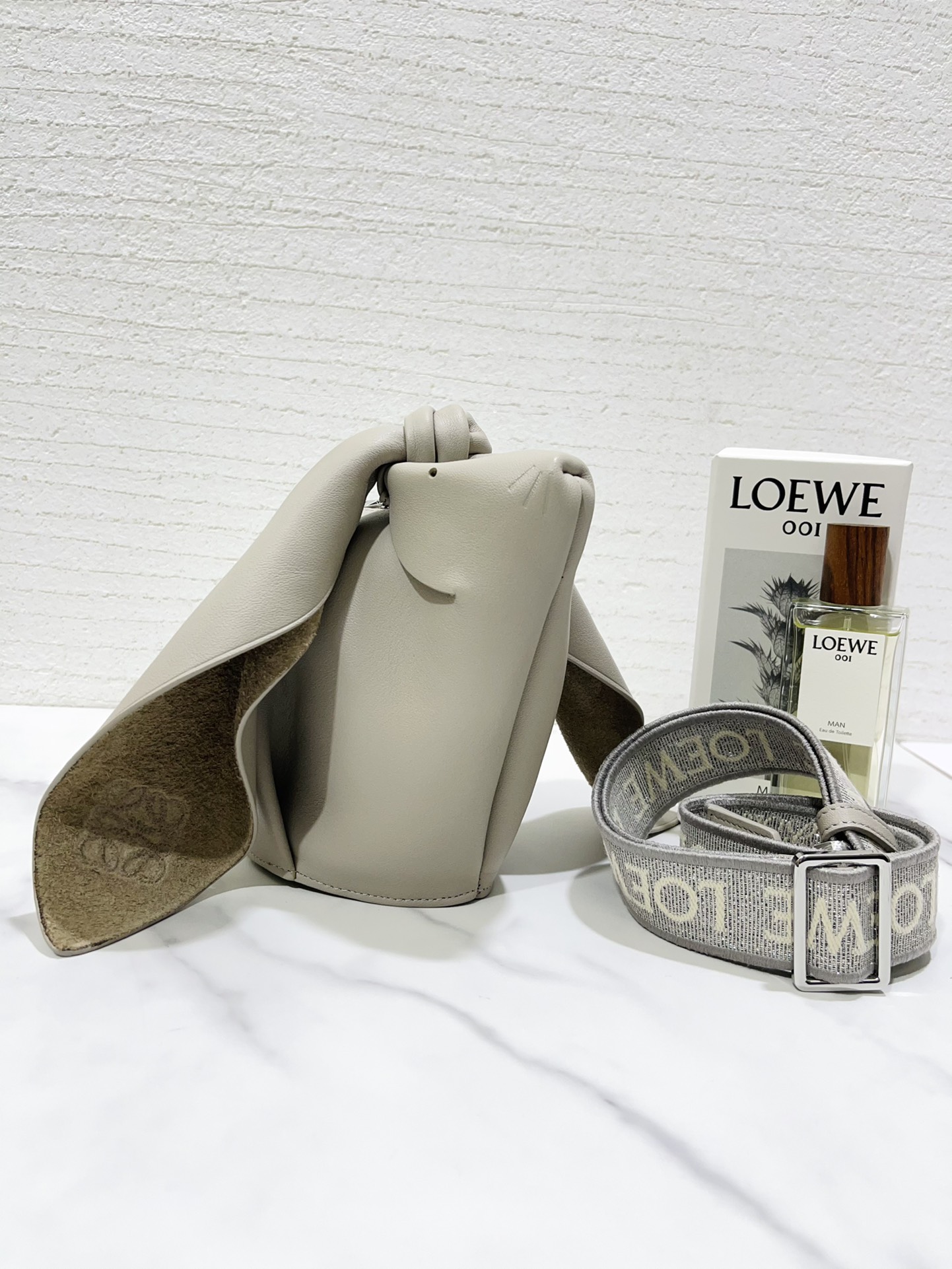 L0ew* bag-18.5*16*9cm