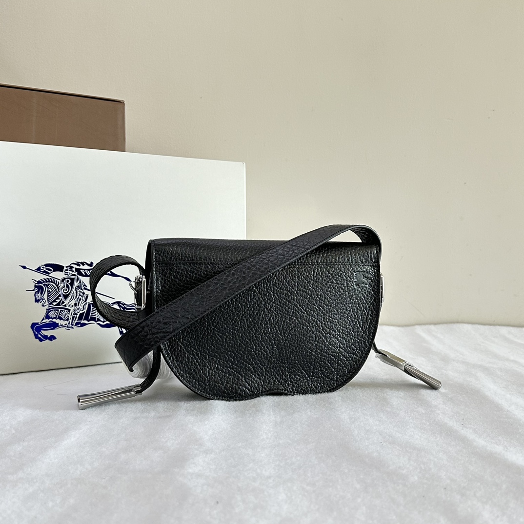 B**rry ches bag-25*6.5*17.5cm
