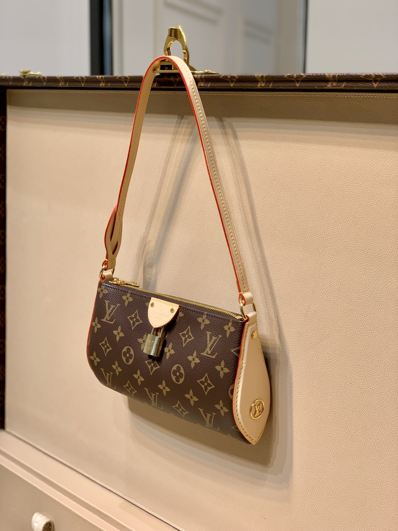 l0*is V*t0n pochette tirette bag-m24255-22*12*5.5cm