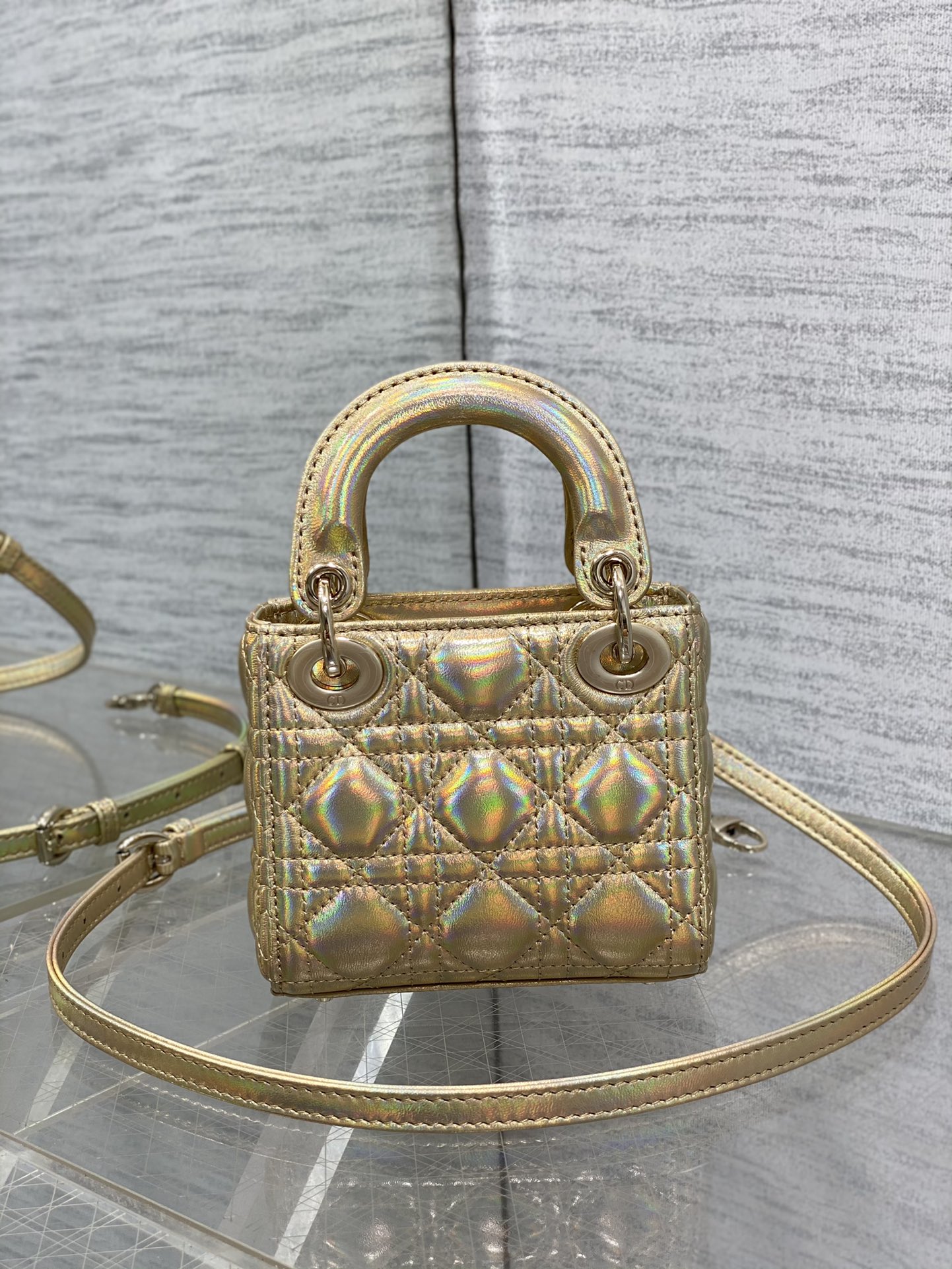 lady D*or micro-12*10*5cm