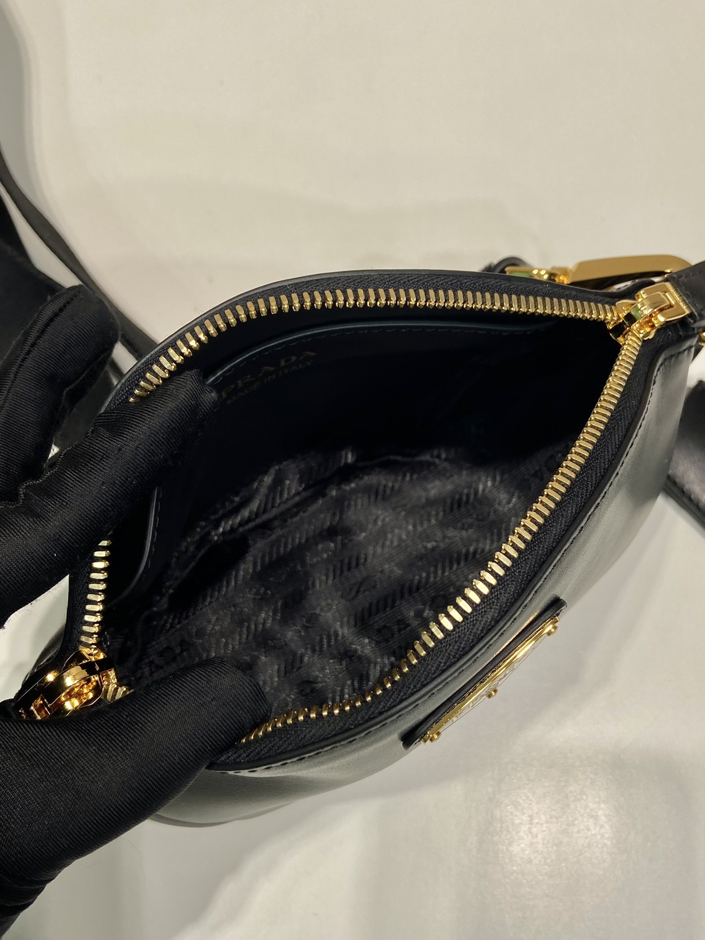 Pra*a 1bh212 crossbody bag-18*15*8cm