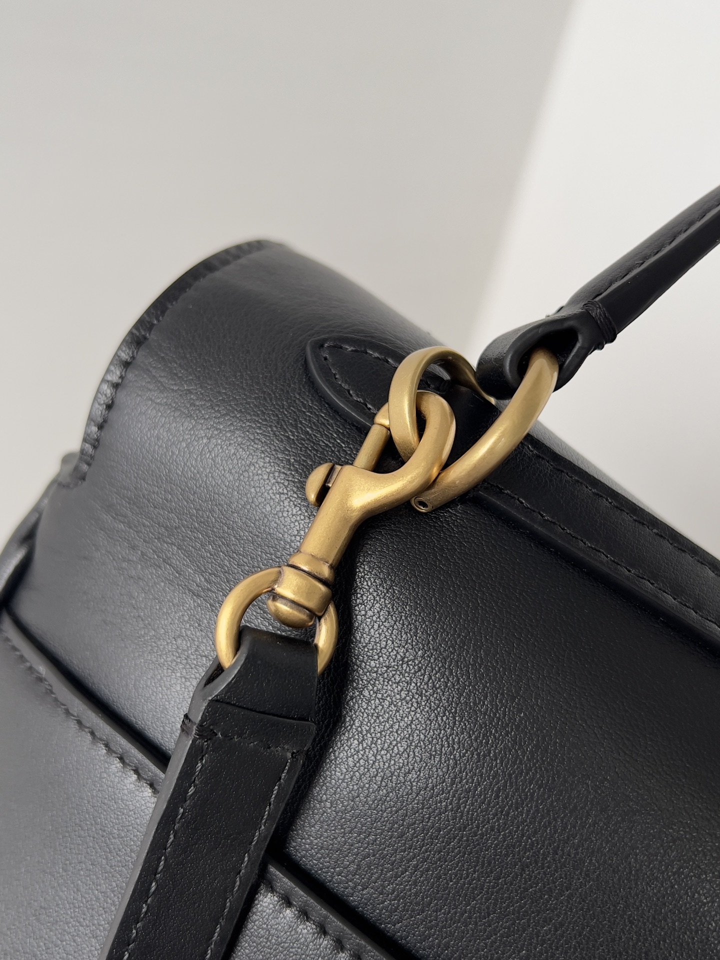 Balenciag Rodeo Handbags-39.8x29.9x12.9CM