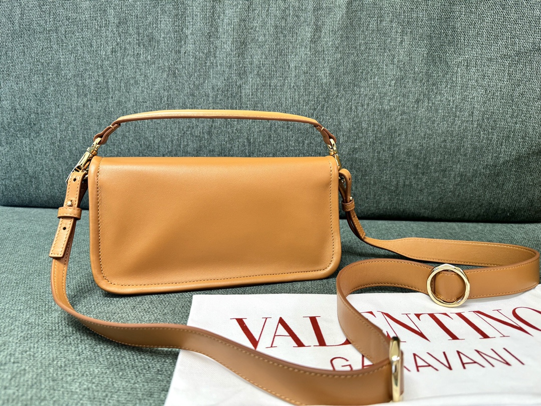 Va1e*ntin0 vlogo signature bag-26*1399cm