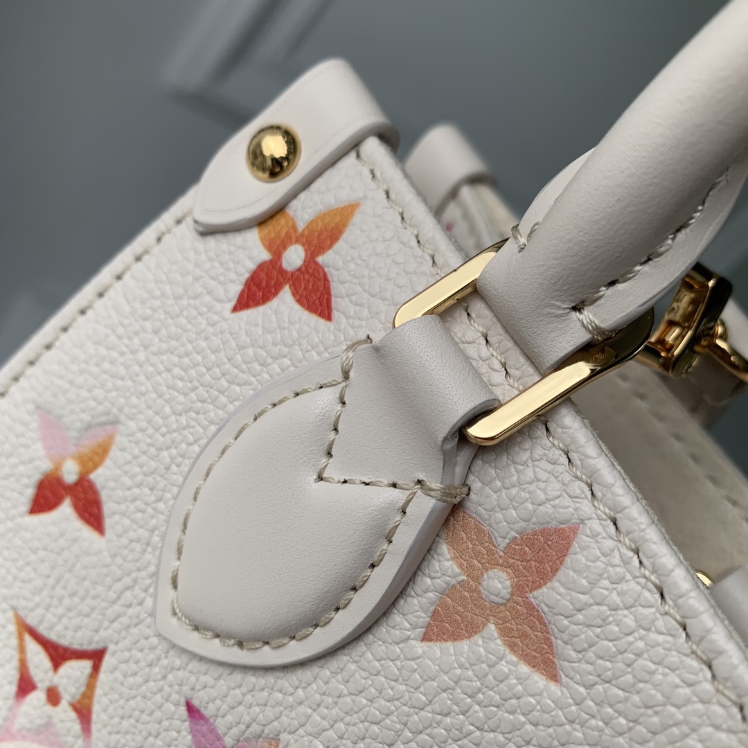 l0*is V*t0n onthego bb handbag-18*15*8.5cm