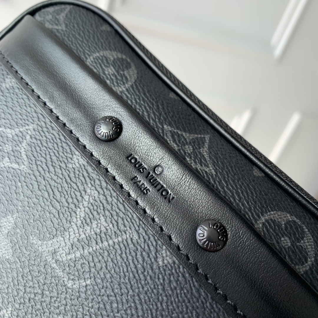 l0*is V*t0n neo alpha bag- m8254-11.0 x 18.5 x 6.5cm