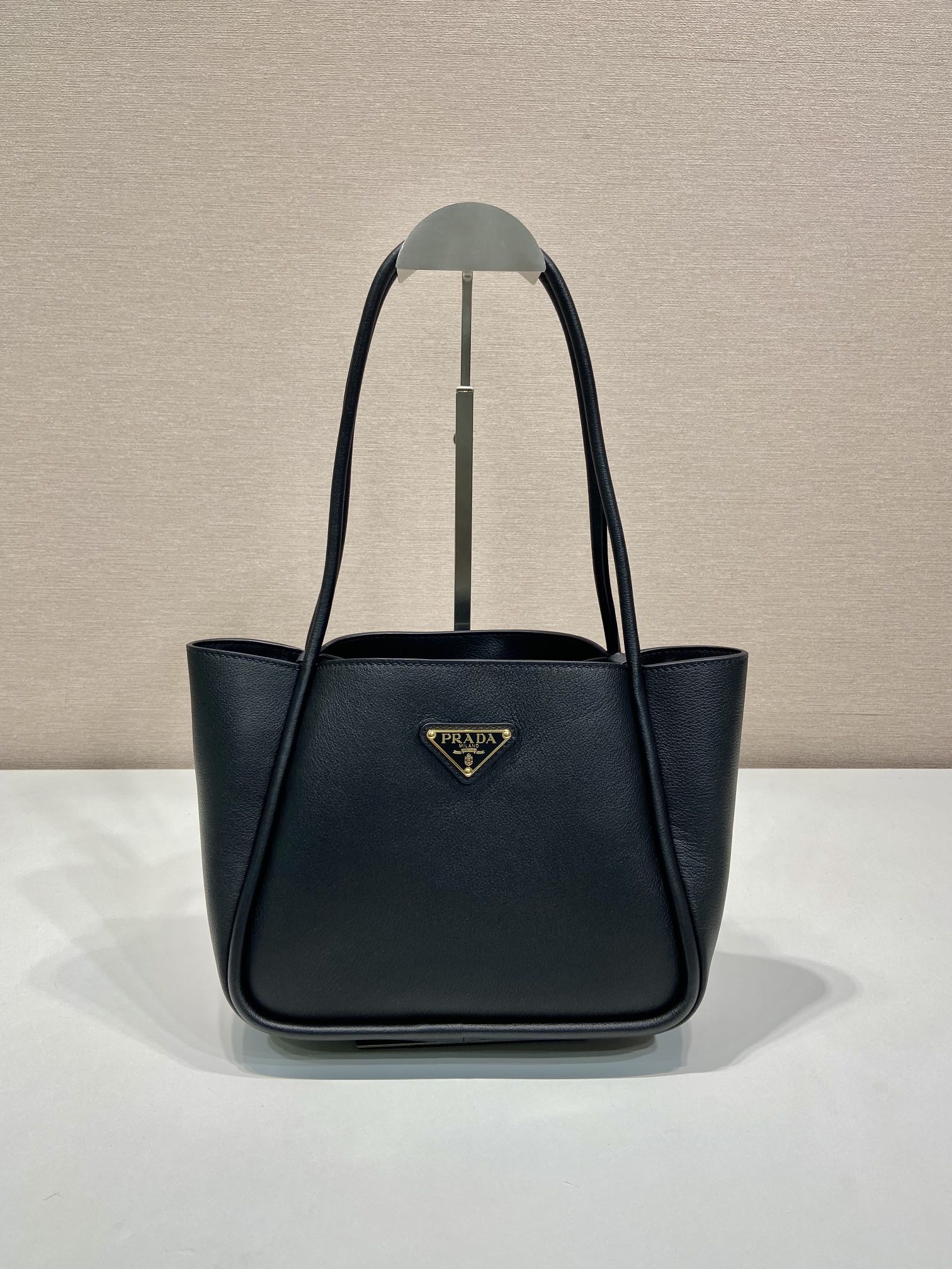 Pra*a women medium leather handbag -1bg539-25*18.5*12.5cm