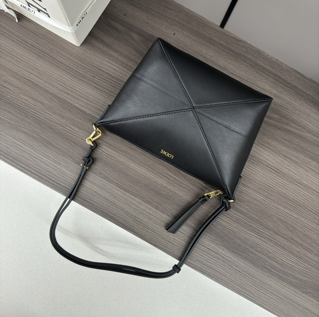 L0ew* puzzle fold pouch-23*6.5*15.5cm