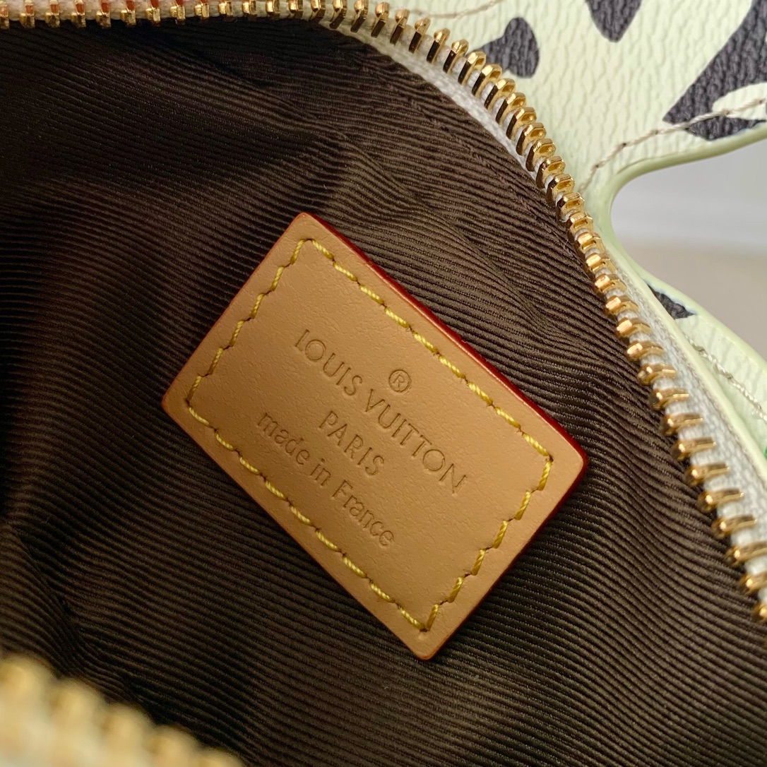 l0*is V*t0n mini crpssbody bag-23 x 16 x 4cm