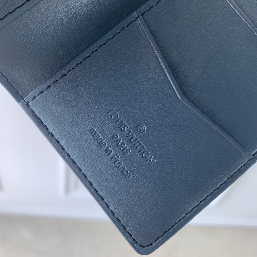 l0*is V*t0n wallet-m11524-7.5 x 11.1 x 1cm